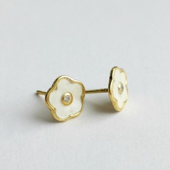 Mother of Pearl Flower earrings with diamond in 14k gold NEW - Picture 7 of 7